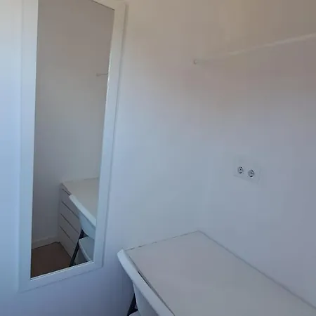 Habitacion 2º Dcha H-1 * Βίγκο