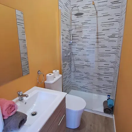 Δωμάτια σε οικογενειακή κατοικία Habitacion 2º Dcha H-1 Βίγκο