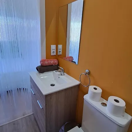 Habitacion 2º Dcha H-1 Βίγκο